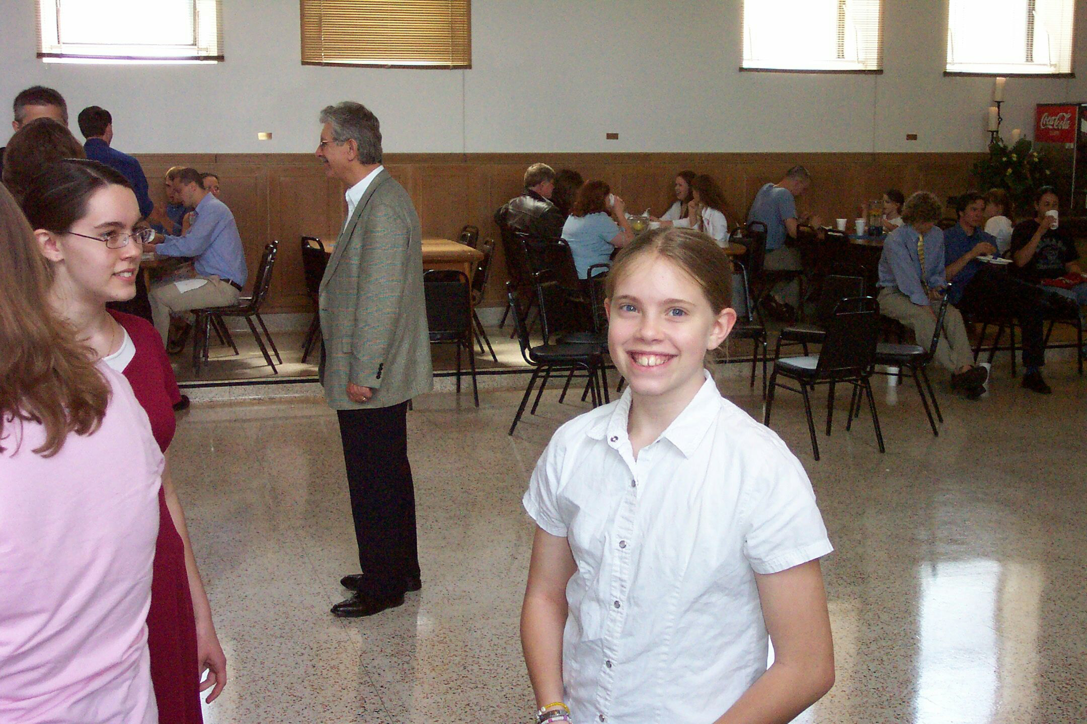 Jenelle Schimpf with sister Angela to the left